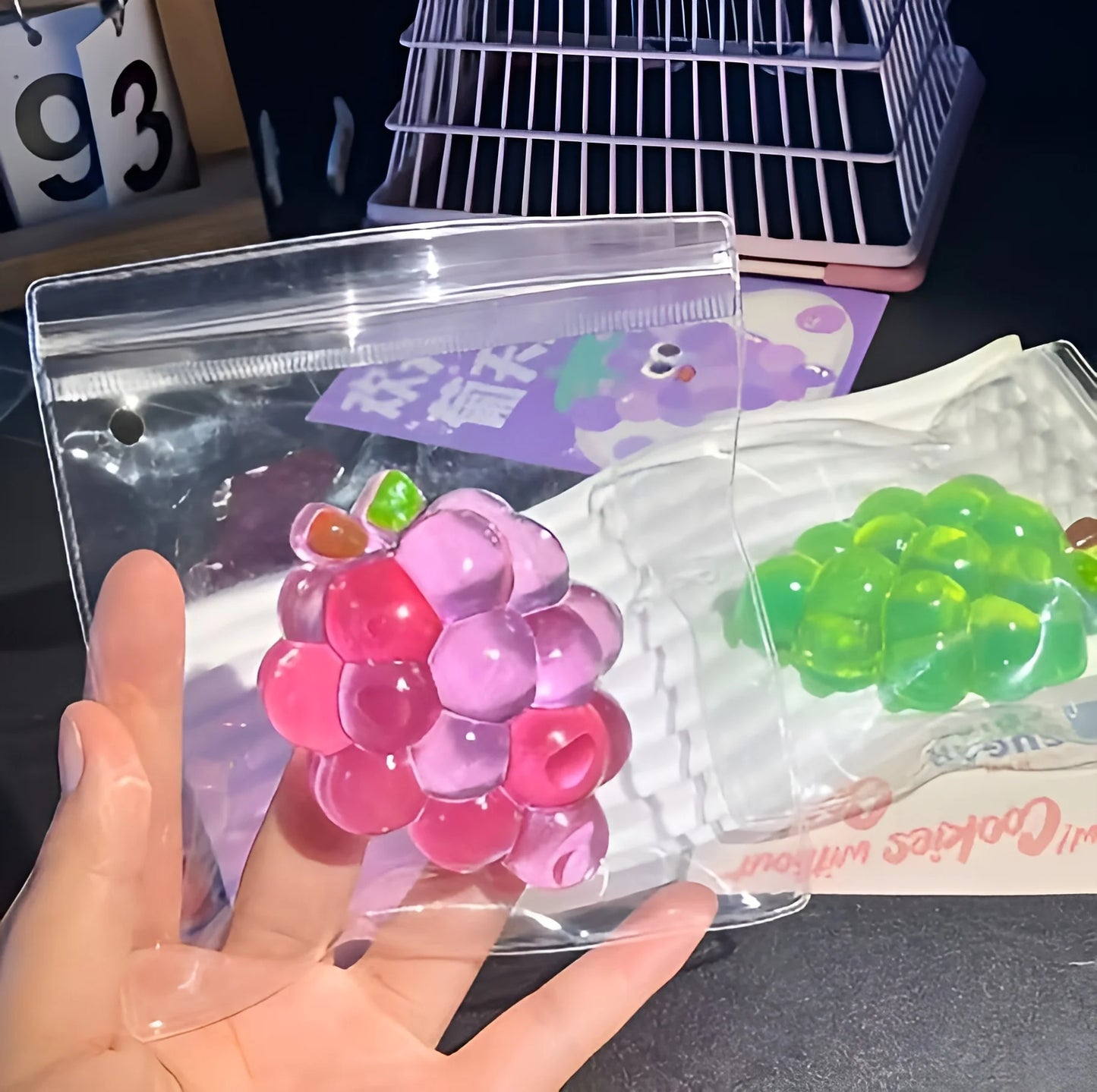 Squishy Fruit Grapes Fidget Toy Squeeze Stress Relief Hand Toy Anti-Anxiety Fruit Stretchy Slow Rising Toy Creative Sensory Toy