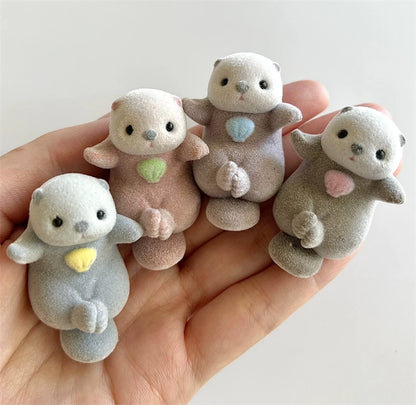 Gashapon Capsule Toy Kawaii Flocking Hand in Hand Otter Shell Animals Figures Model Toys Desktop Decoratoion Ornament Kids Gifts
