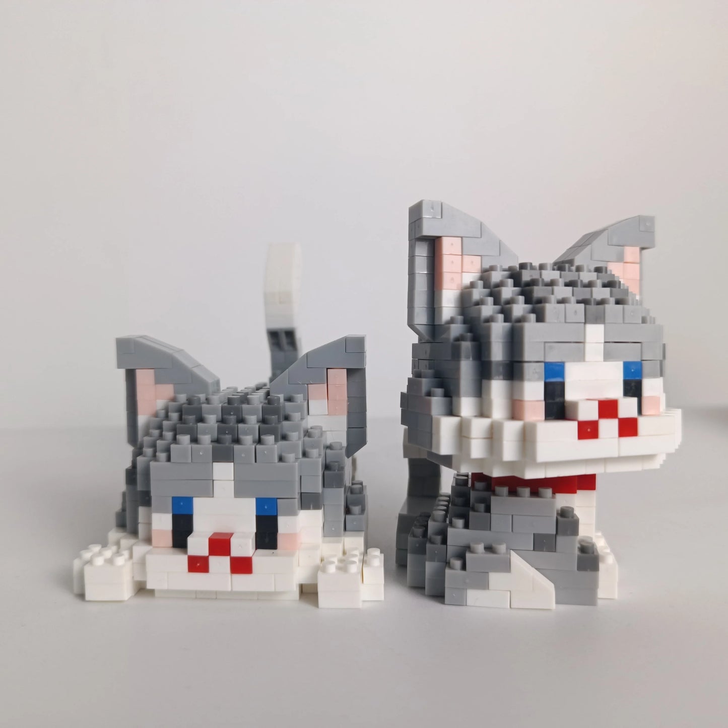Micro Mini Super Cute Micro Cat Building Kit Tiny Pet Series Doll Figure The Perfect Miniature Gift for Cat Lovers and Girls
