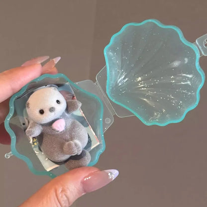 Gashapon Capsule Toy Kawaii Flocking Hand in Hand Otter Shell Animals Figures Model Toys Desktop Decoratoion Ornament Kids Gifts