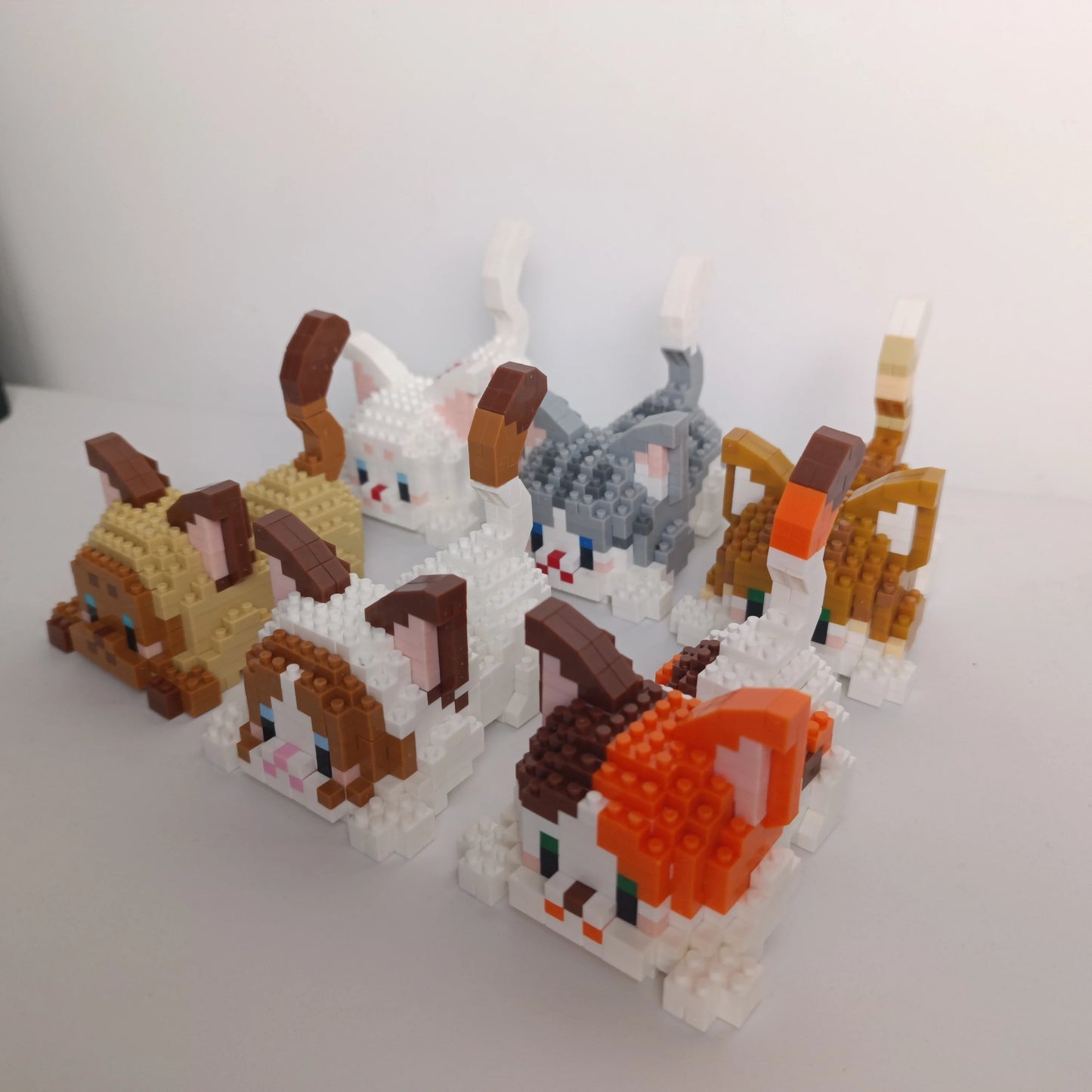 Micro Mini Super Cute Micro Cat Building Kit Tiny Pet Series Doll Figure The Perfect Miniature Gift for Cat Lovers and Girls