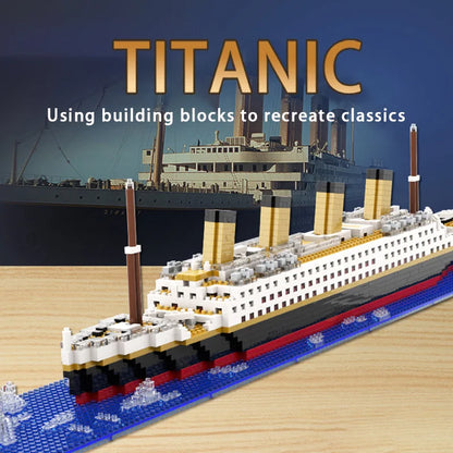 Micro particle building block assembly toy Titanic giant male and female puzzle cruise ship model children's toy