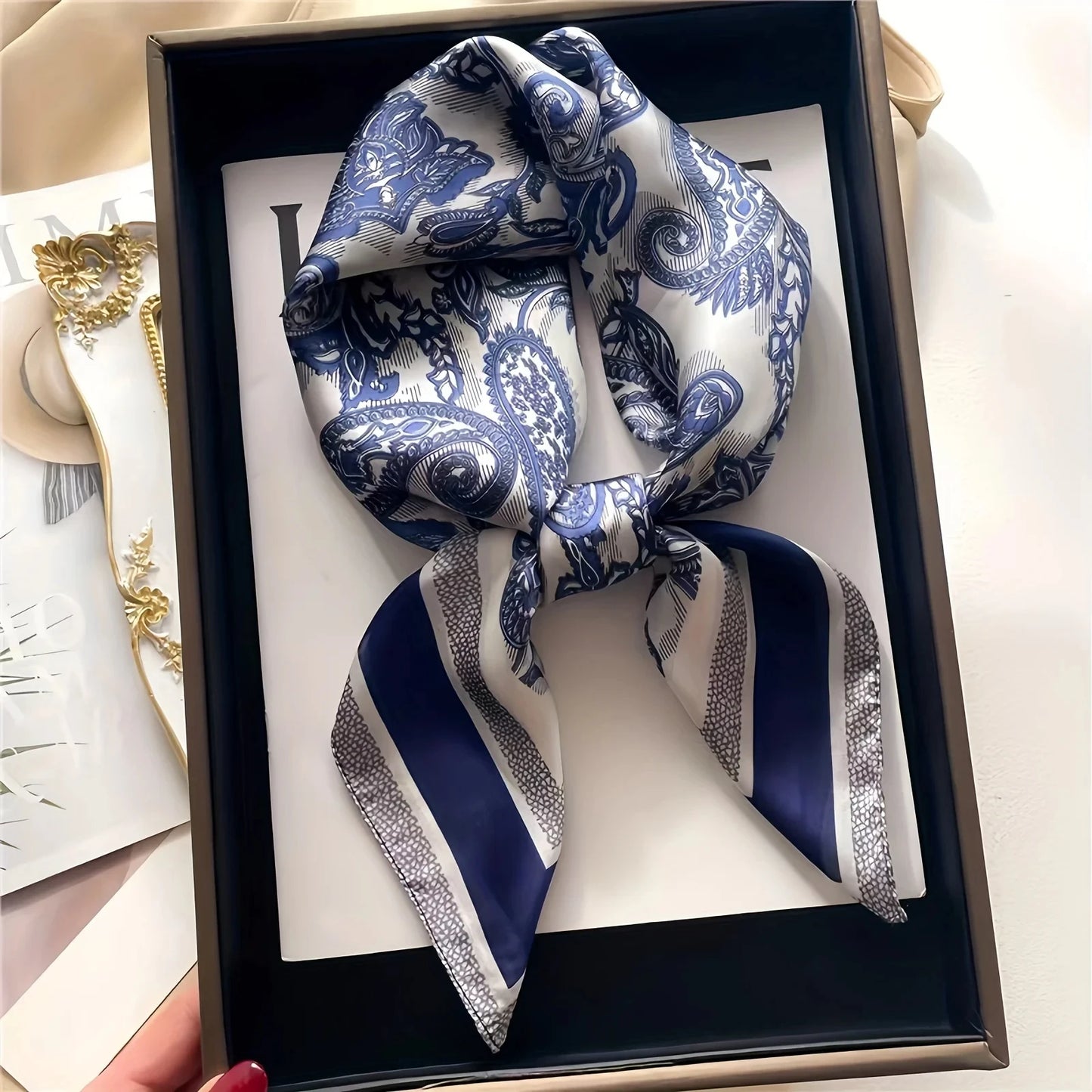 New Paisley Print Small Square Scarf Soft Satin Silk-like Thin Neck Scarf Mature Style Sunscreen Headscarf for Women Decorate