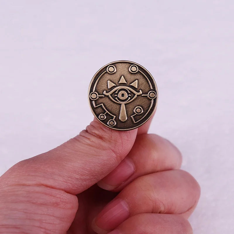 Link Enamel Pins Anime Games Lapel Pin Brooches for Backpack Collection Manga Badges Jewelry Accessories