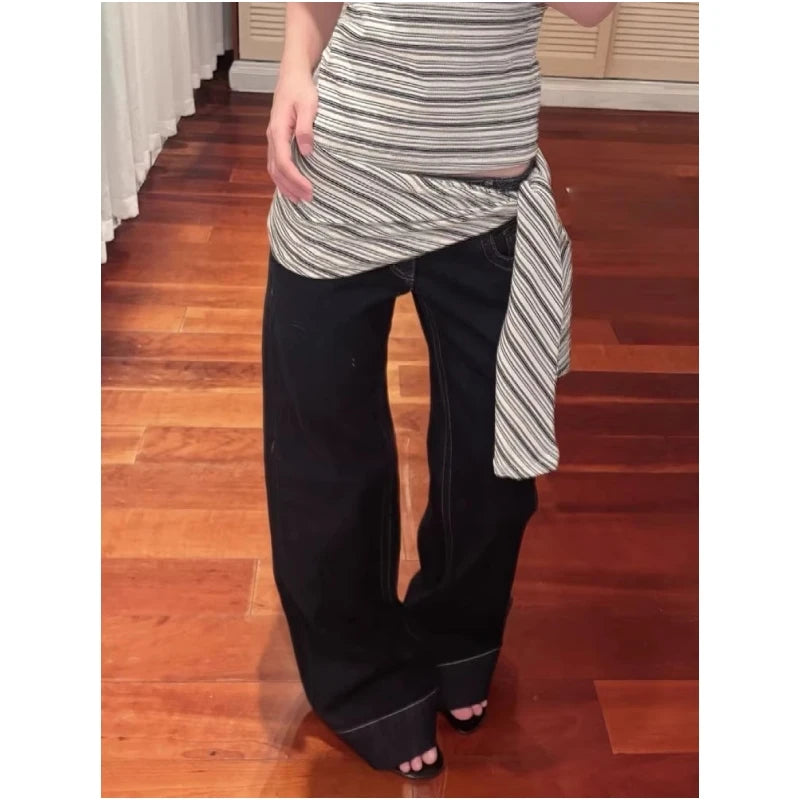Low-Rise Button-Detail Wide-Leg Jeans