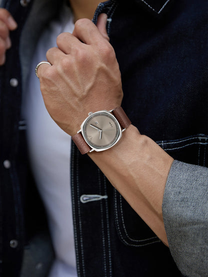 TOMI Men's Watch Minimalist Fashion Sports Watch Calendar Leather Casual Quartz Watch