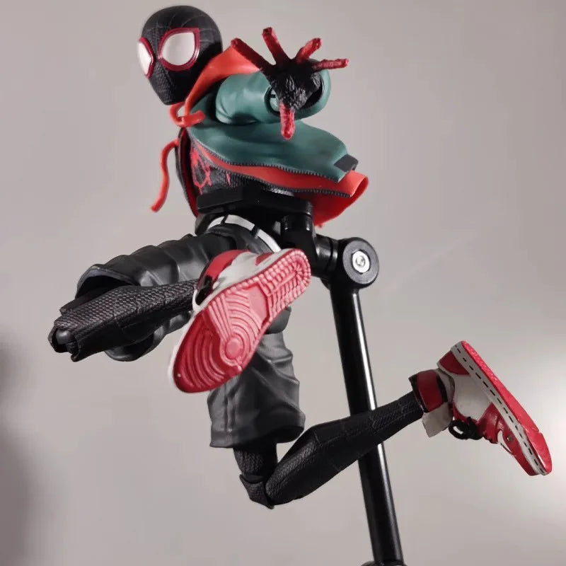 Sv Action Spiderman Miles Morales Action Figure Collection Sentinel Marvel Spider-Man Into the Spider Verse Figures Model Toys