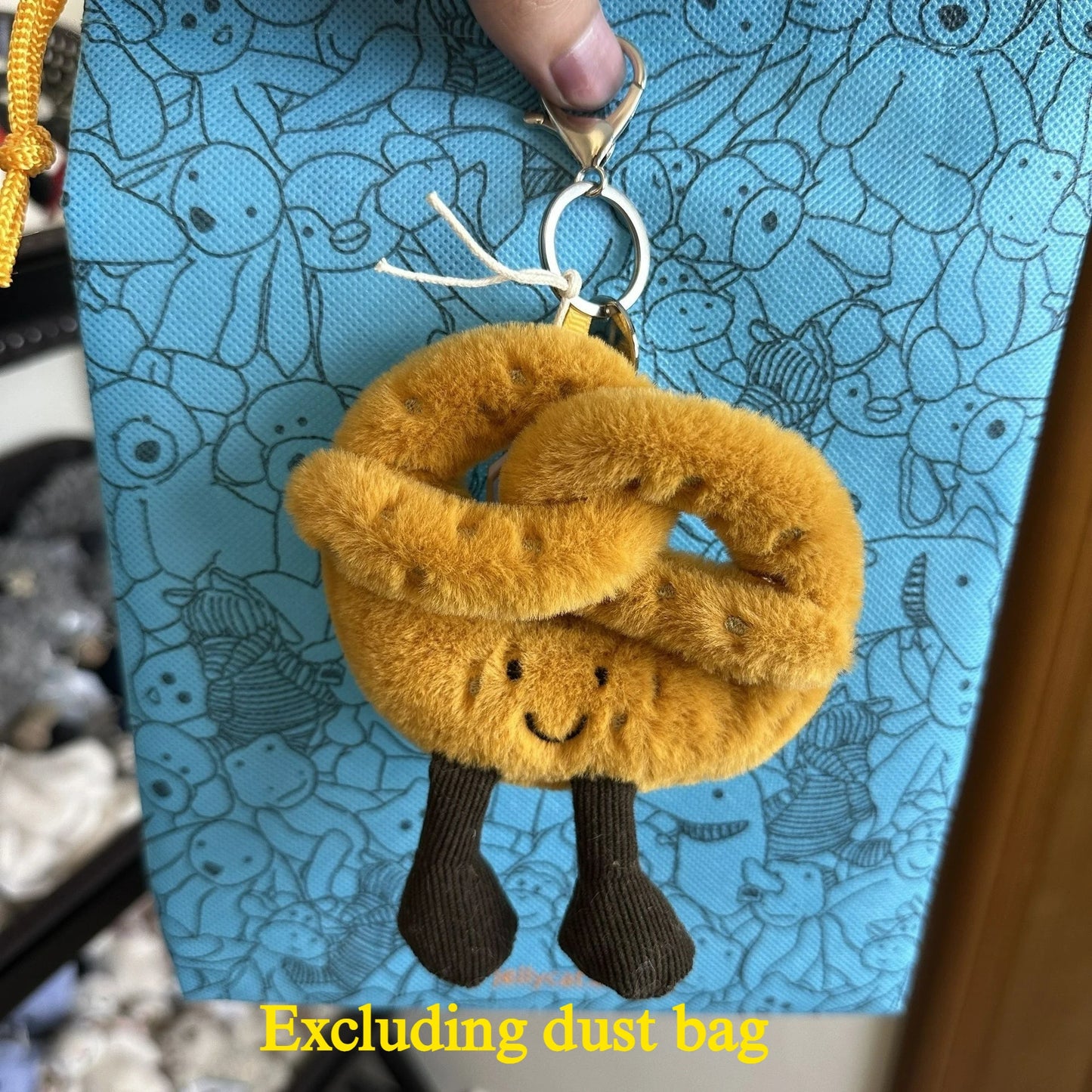Hot tea bag Jc Cute Plush Toy label cute girl bag charm plush toy keychain Kawaii plush toy Limited New Gift bag