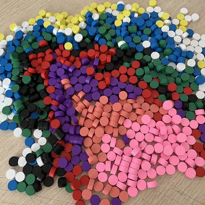 100Pcs 7 Colors Wooden Game Pieces Colorful Chess Pieces  Games Accessories 10*5MM