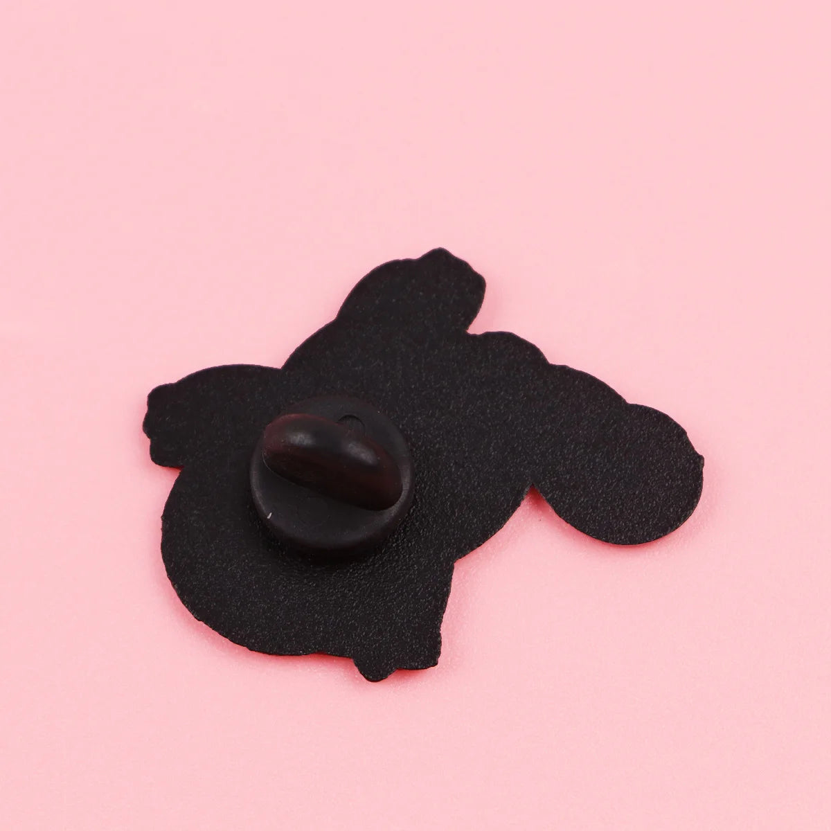 Cartoon Animals Enamel Pins Cute Duck Brooches Badges for Backpacks Jackets Hats Retro Collection Gifts Cosplay Accessories
