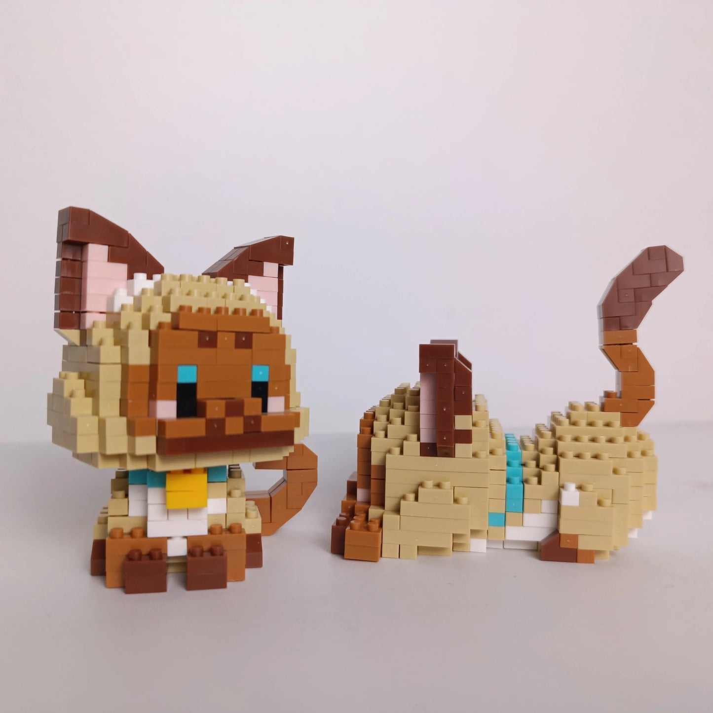 Micro Mini Super Cute Micro Cat Building Kit Tiny Pet Series Doll Figure The Perfect Miniature Gift for Cat Lovers and Girls