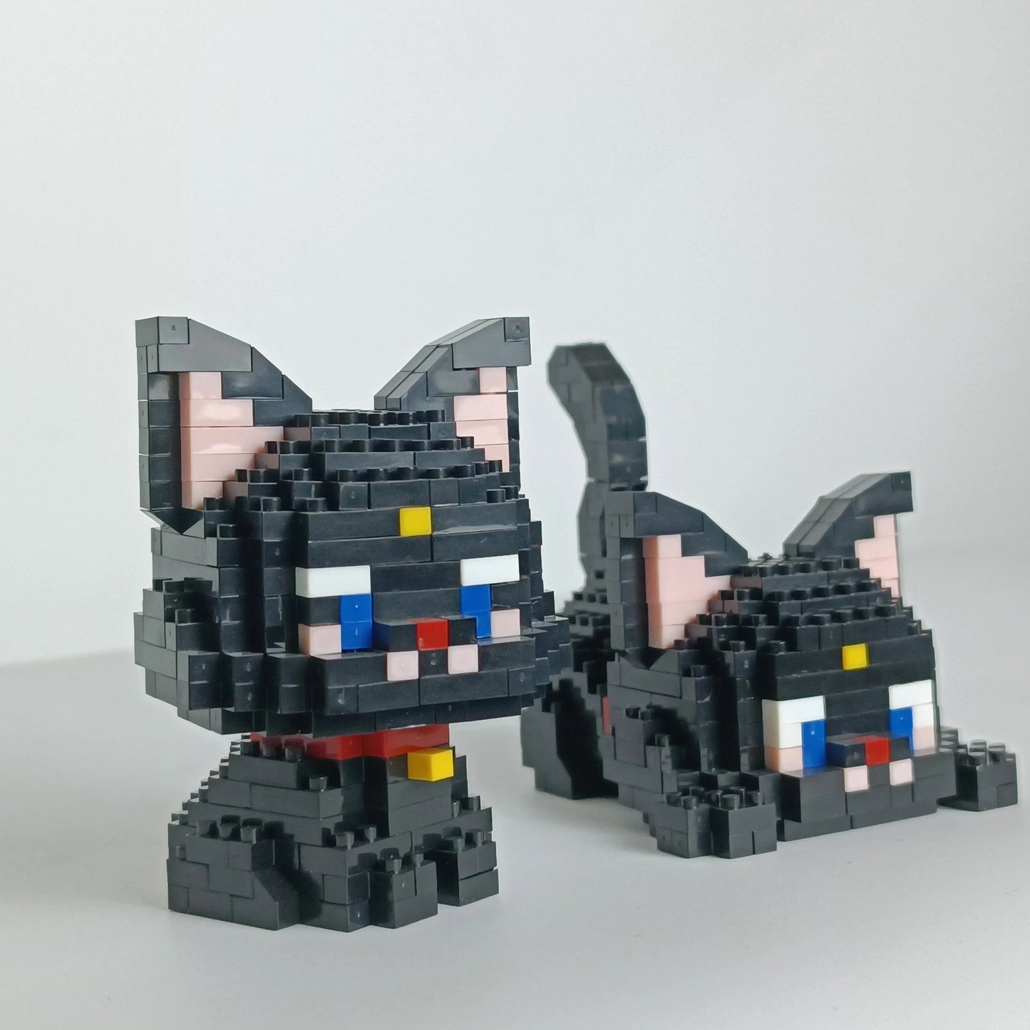 Micro Mini Super Cute Micro Cat Building Kit Tiny Pet Series Doll Figure The Perfect Miniature Gift for Cat Lovers and Girls