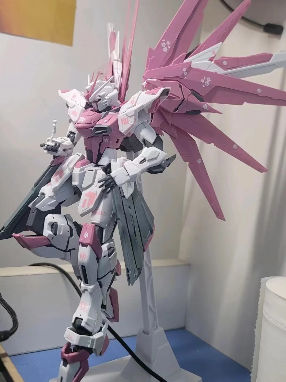 Mg Cherry Blossom Freedom 2.0 Magic Change 1/100 With Cherry Blossom Water Stickers Model Action Figures Toys Collectibles Gifts