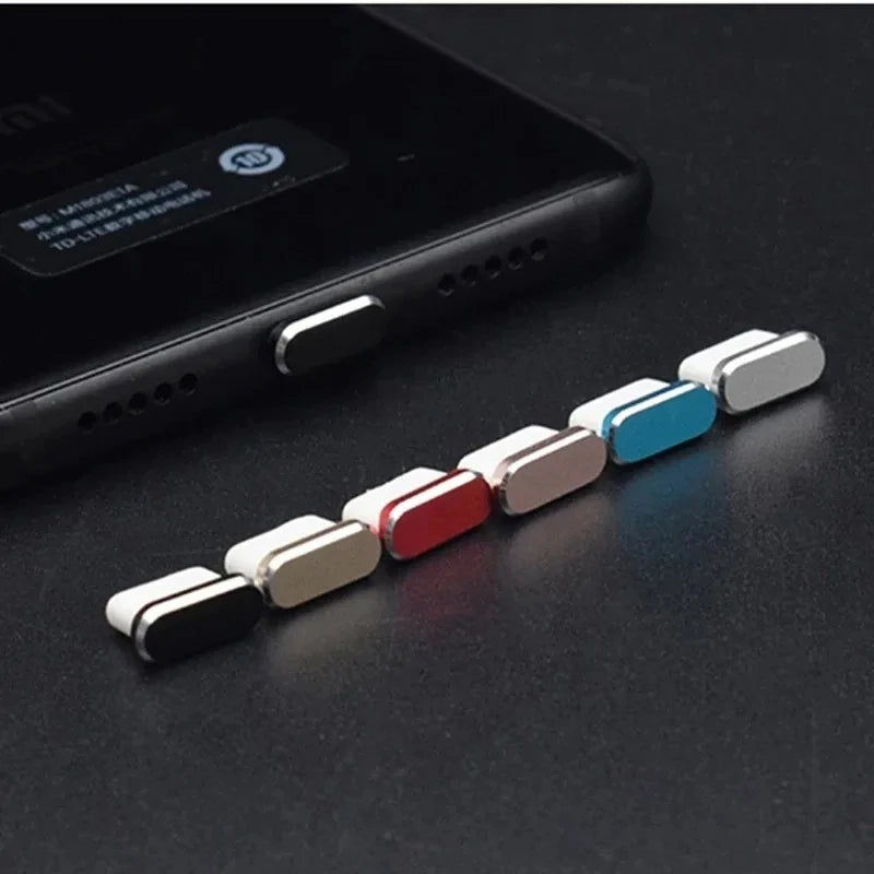 Metal Type C Dust Plugs Cellphone Anti-dust Protectors for Apple IPhone 15 Pro Max/15 Plus/15 Pro Samsung Dustplug