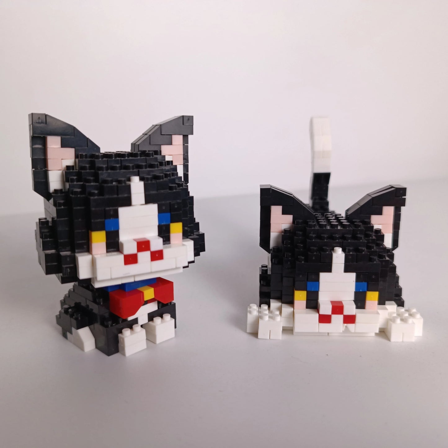 Micro Mini Super Cute Micro Cat Building Kit Tiny Pet Series Doll Figure The Perfect Miniature Gift for Cat Lovers and Girls